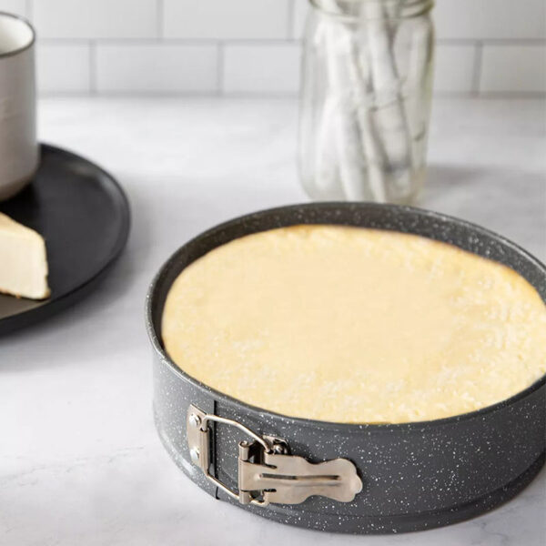 Non Stick Removable Bottom Round Cake Baking Customize Size Carbon Steel Springform Cake Pans