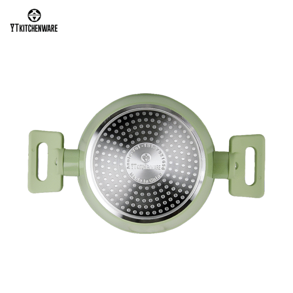 Colorful Forged Casseroles with Different Sizes: Style Meets Function in Your Kitchen