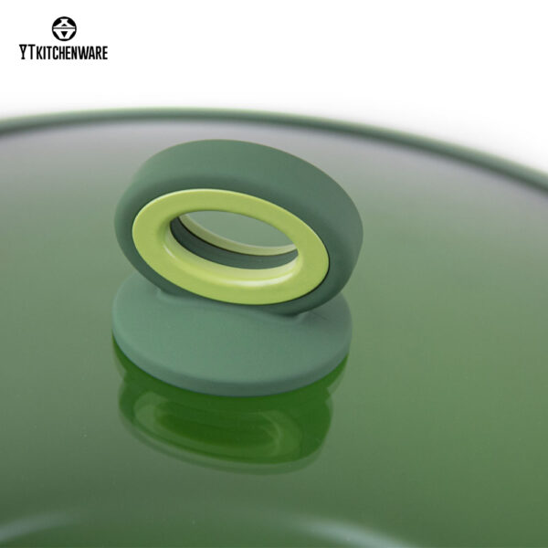 _MG_2811_美图抠图10-15-2025 Hot Deal! Factory Direct Green Forged Non-Stick Aluminum Cookware Set,Elegant & Easy Clean