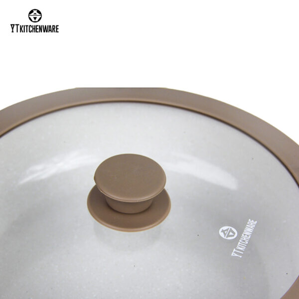 _MG_3003_美图抠图10-15-2025 Factory Direct Sale Low Casserole with Detachable Handle——Sleek & Functional,Suitable for Placing in Your Kitchen