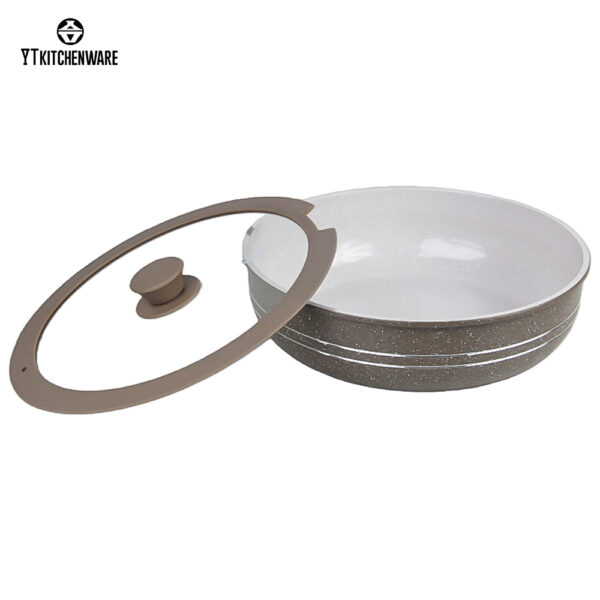 _MG_3009_美图抠图10-15-2025 Factory Direct Sale Low Casserole with Detachable Handle——Sleek & Functional,Suitable for Placing in Your Kitchen