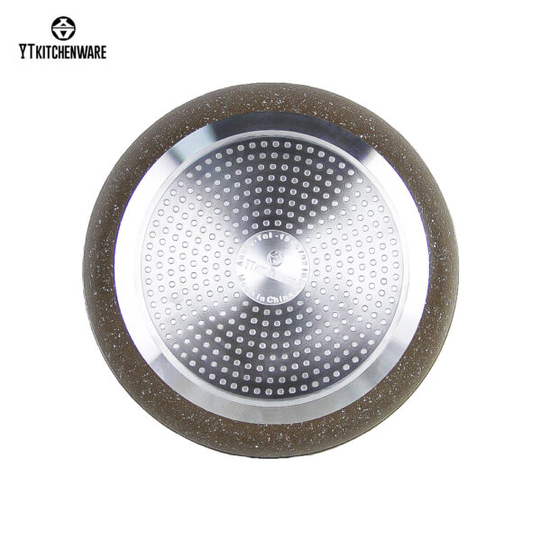 _MG_3027_美图抠图10-15-2025 Factory Direct Sale Low Casserole with Detachable Handle——Sleek & Functional,Suitable for Placing in Your Kitchen