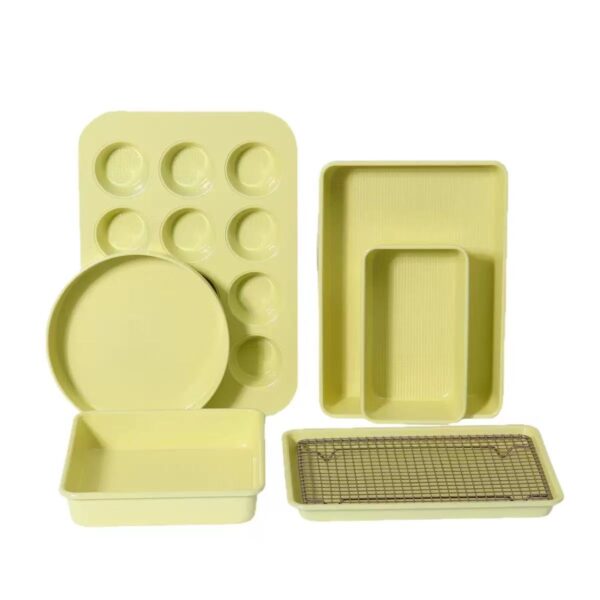 9c7fd9bedbb7762501dc534d67adcce2 7-Piece Yellow Nonstick Baking Pan Set